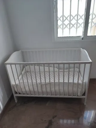 Cuna Ikea y colchón
