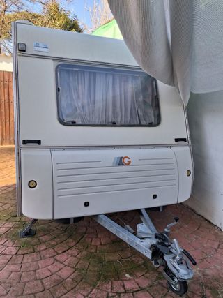 Caravana con documentación