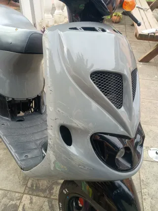 Piaggio Zip Scooter
