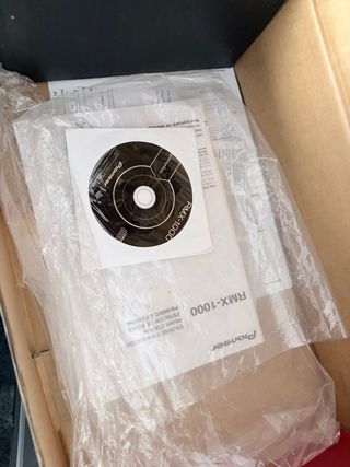 Pioneer RMX-1000 con caja y papeles + funda UDG