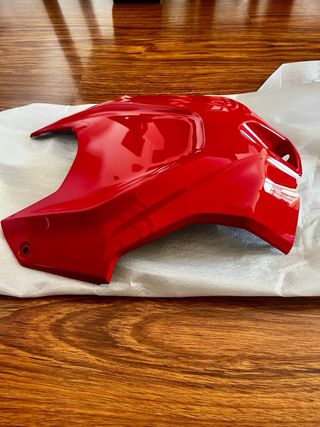 Cubierta de tanque original BMW S1000RR (K67) 2024