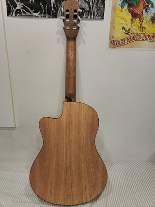 Guitarra Admira Lena (Mejorada, ver descripción)