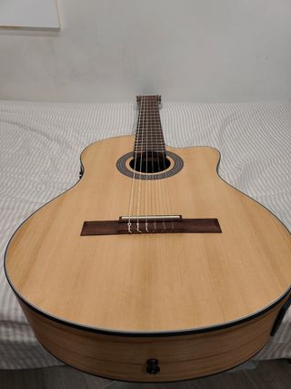 Guitarra Admira Lena (Mejorada, ver descripción)