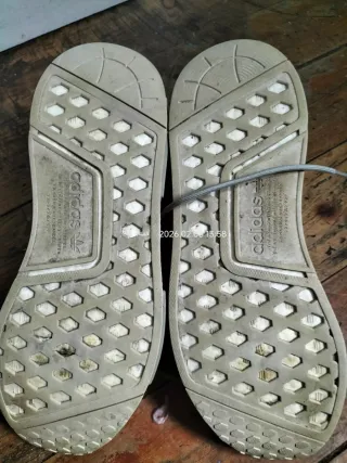 Adidas Hombre Gris y Blanco