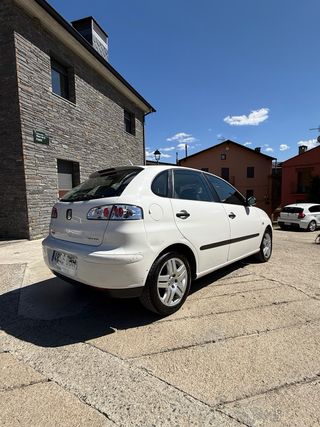 SEAT Ibiza 2004