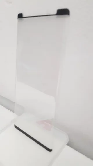 Protector Pantalla Móvil + Limpiadores