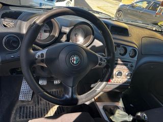 Alfa Romeo Crosswagon 2004