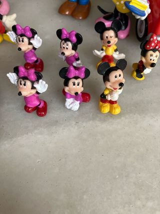 Lote de figuras Disney y más