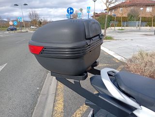 Honda CB 125F Blanca