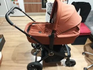 Carro de bebé y silla coche Lionelo Mika Plus 3in1