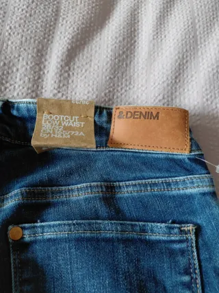 Vaqueros H&M Mujer  Talla 28/32 Modelo boot cut