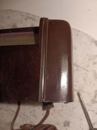 Radio de Válvulas Antigua Marrón