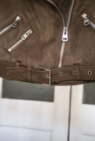 Chaqueta Zara efecto ante marrón verdoso