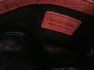 Bolso naranja efecto piel