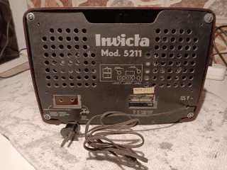 Radio de válvulas antigua