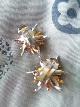 Pendientes Flor Dorados y Plateados