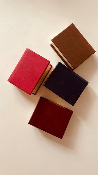 4 miniaturas libros clasicos