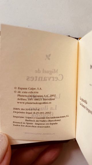 4 miniaturas libros clasicos