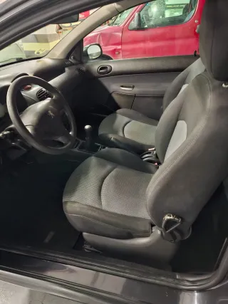 Peugeot 206 2003