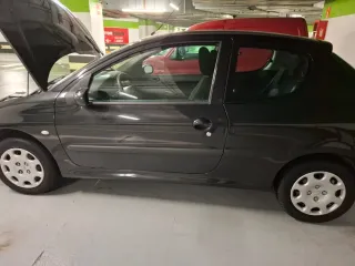 Peugeot 206 2003