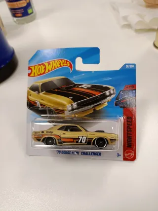Hotwheels 70 Dodge Hemi Challenger