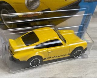 Porsche 911 Carrera RS 2.7