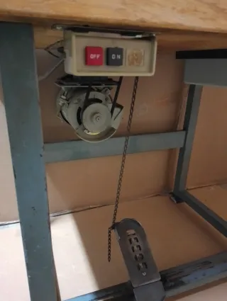 Máquina de coser REECE industrial