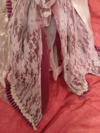 Muñeca de porcelana antigua