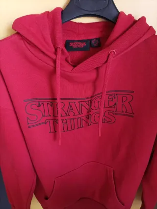 Sudadera Stranger Things Roja Talla XS