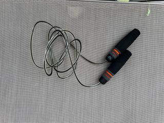 Comba de velocidad ajustable • Fitness