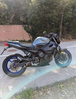 Yamaha XJ6 N - Moto Naked