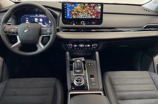 Mitsubishi Outlander Phev Kaiteki