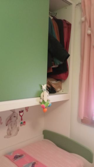 Cameretta bimbi con scrivania