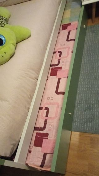 Cameretta bimbi con scrivania