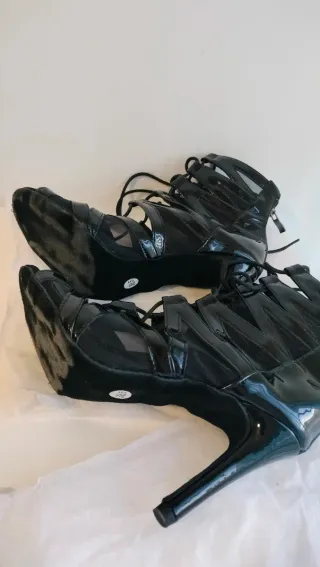 Zapatos de baile tacón alto negros