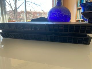 PlayStation 4 Negra + 3 Mandos de regalo