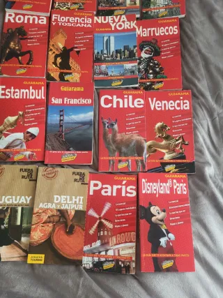Lote 16 guías de viaje. Precio por todas