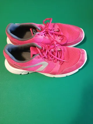 Scarpe da ginnastica Kalenji rosa e bianche