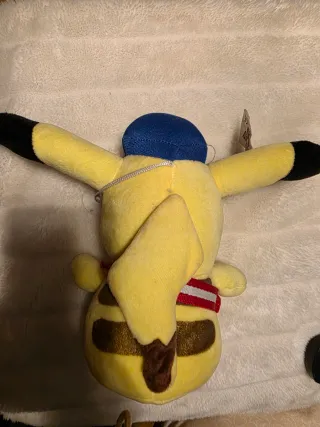 Peluche pokemon Pikachu