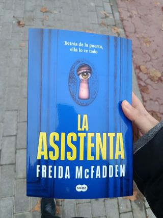 libro La asistenta