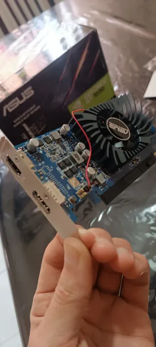 Tarjeta Gráfica ASUS GT 1030 2GB DDR5