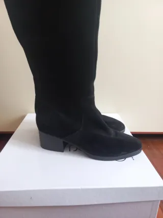 Stivali neri scamosciati VERA PELLE sopra ginocc