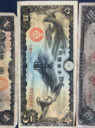 Lote Billetes Japoneses 1, 5 y 10 Yenes. Guerra.