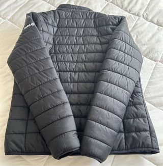 Plumas Izas Negro. Nuevo a estrenar, nunca usado,