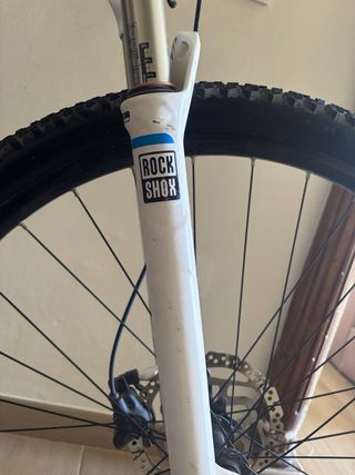 Bici de Montaña cube de 29”Amortiguacion Rock Shox