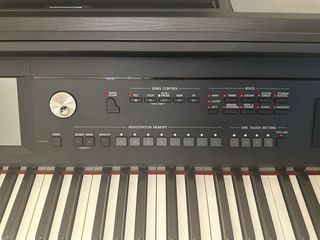 Yamaha CVP-605 Piano Digital