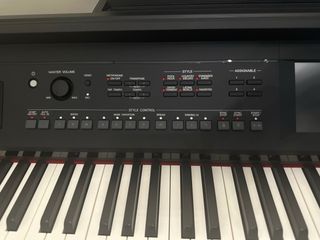 Yamaha CVP-605 Piano Digital