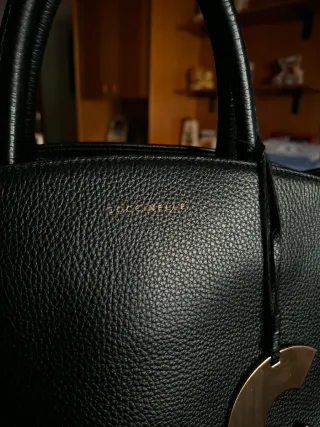 Borsa Coccinelle Pelle Nera Dettagli Oro