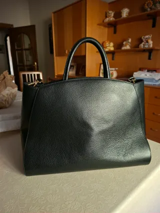 Borsa Coccinelle Pelle Nera Dettagli Oro