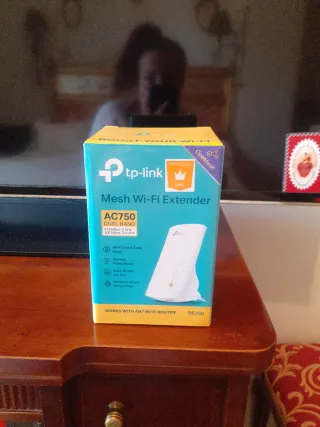 TP-Link AC750 Mesh Wi-Fi Extender RE200